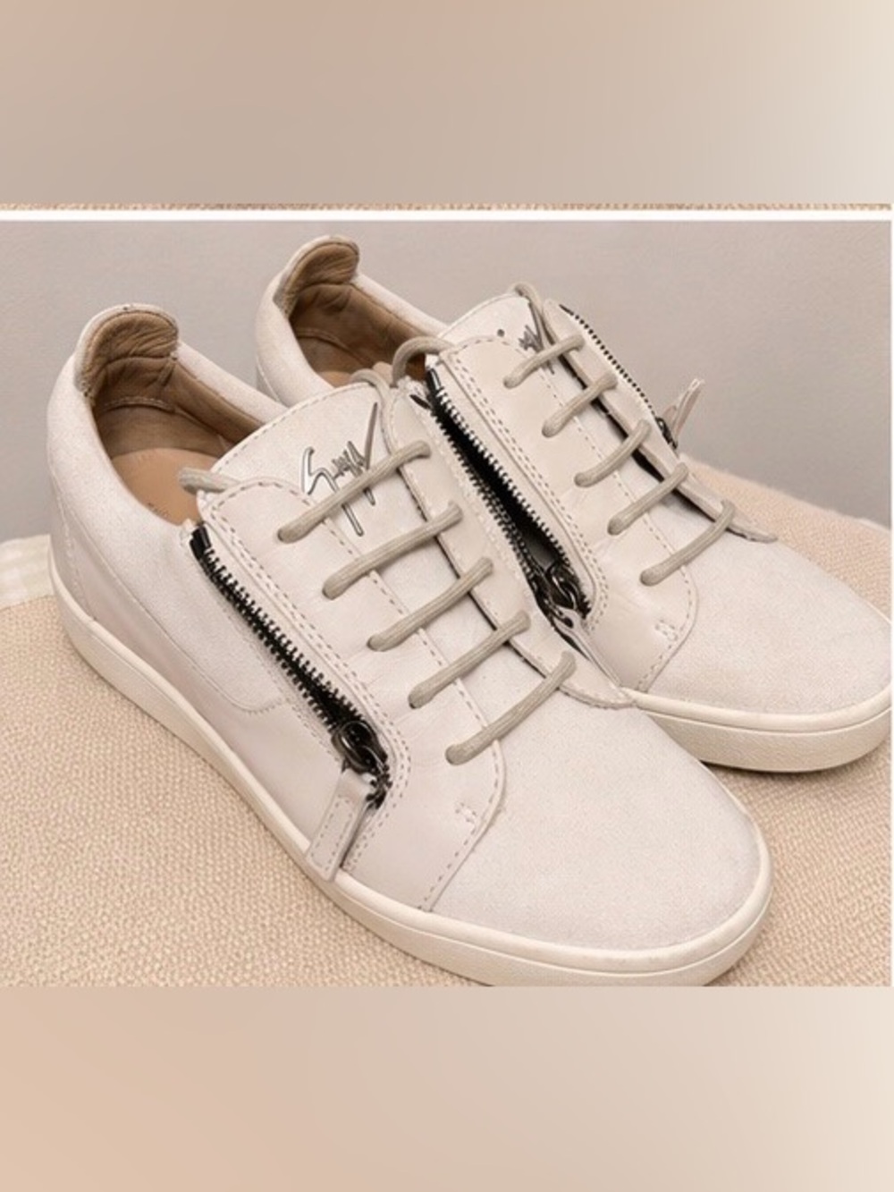 Giuseppe Zanotti Women’s Double Zip Low Top Sneakers White Suede